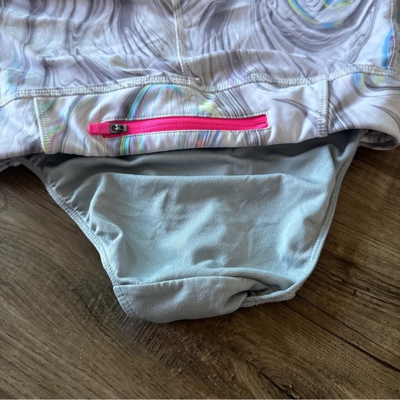 Athleta marbled print girl shorts size L 12 - Picture 3 of 6